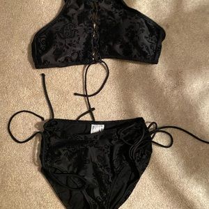 Swim suit never worn
